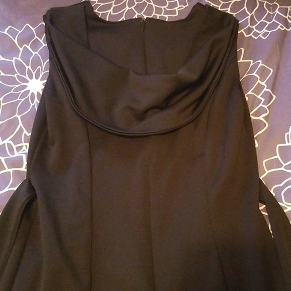 Formal Women's Dress - Picture 3 of 4